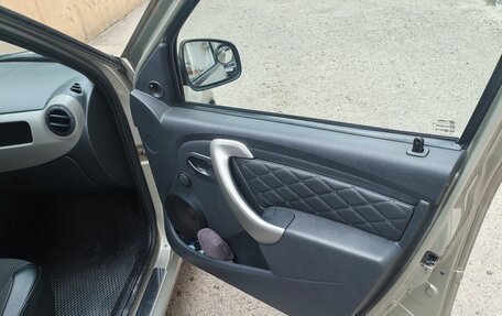 Renault Logan I, 2011 год, 570 000 рублей, 11 фотография