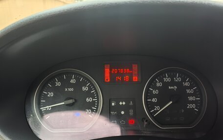 Renault Logan I, 2011 год, 570 000 рублей, 7 фотография