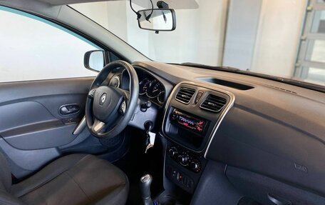 Renault Sandero II рестайлинг, 2016 год, 885 000 рублей, 12 фотография