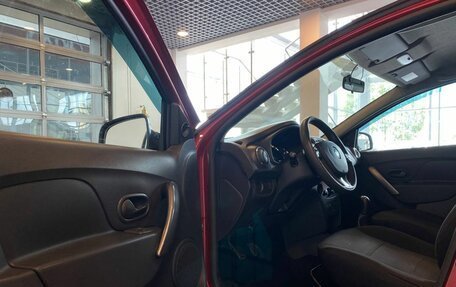 Renault Sandero II рестайлинг, 2016 год, 885 000 рублей, 21 фотография