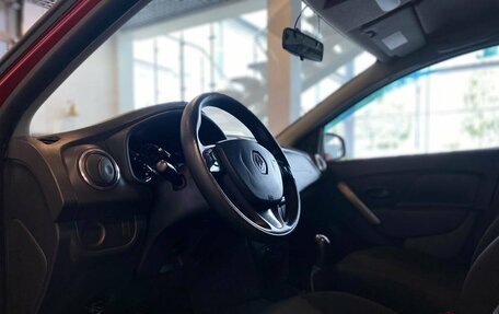 Renault Sandero II рестайлинг, 2016 год, 885 000 рублей, 23 фотография