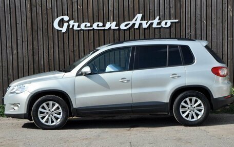 Volkswagen Tiguan I, 2010 год, 950 000 рублей, 2 фотография