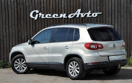 Volkswagen Tiguan I, 2010 год, 950 000 рублей, 3 фотография