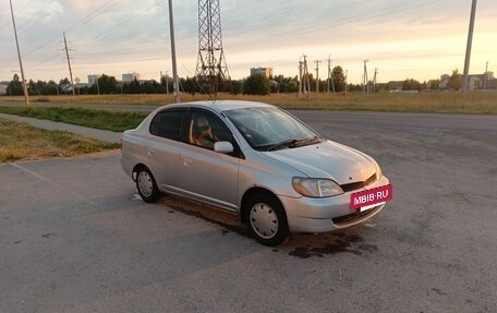 Toyota Platz, 2001 год, 320 000 рублей, 5 фотография