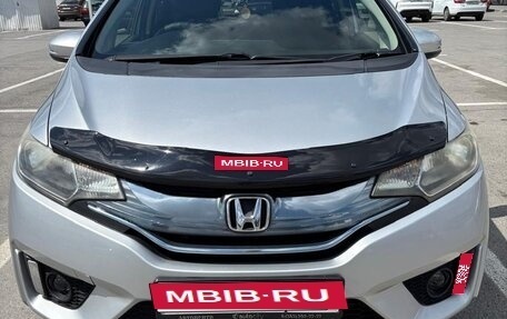 Honda Fit III, 2014 год, 1 090 000 рублей, 1 фотография