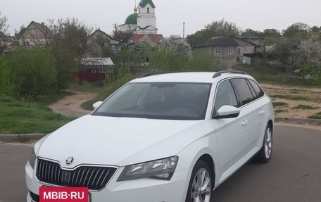 Skoda Superb III рестайлинг, 2017 год, 1 560 000 рублей, 6 фотография