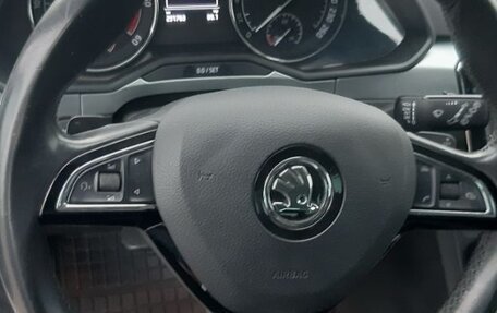 Skoda Superb III рестайлинг, 2017 год, 1 560 000 рублей, 16 фотография