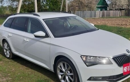 Skoda Superb III рестайлинг, 2017 год, 1 560 000 рублей, 3 фотография