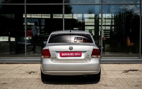 Volkswagen Polo VI (EU Market), 2011 год, 700 000 рублей, 4 фотография