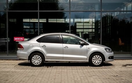 Volkswagen Polo VI (EU Market), 2011 год, 700 000 рублей, 8 фотография