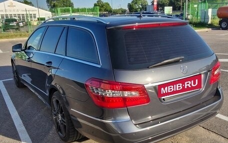 Mercedes-Benz E-Класс, 2010 год, 2 100 000 рублей, 6 фотография