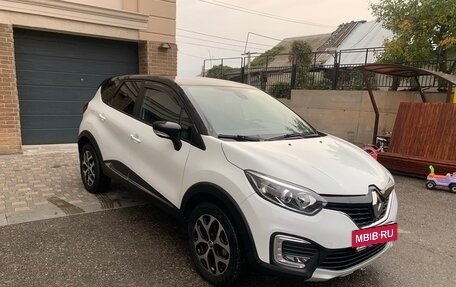 Renault Kaptur I рестайлинг, 2017 год, 1 425 000 рублей, 2 фотография
