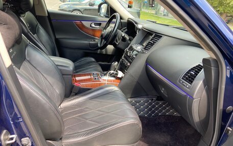 Infiniti QX70, 2014 год, 2 400 000 рублей, 23 фотография