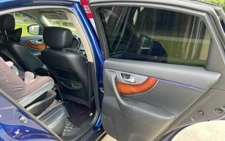 Infiniti QX70, 2014 год, 2 400 000 рублей, 25 фотография