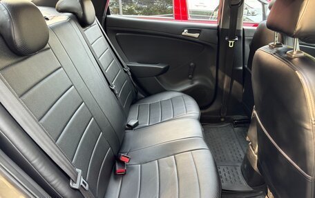 Hyundai Solaris II рестайлинг, 2011 год, 680 000 рублей, 16 фотография