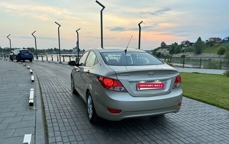 Hyundai Solaris II рестайлинг, 2011 год, 680 000 рублей, 6 фотография