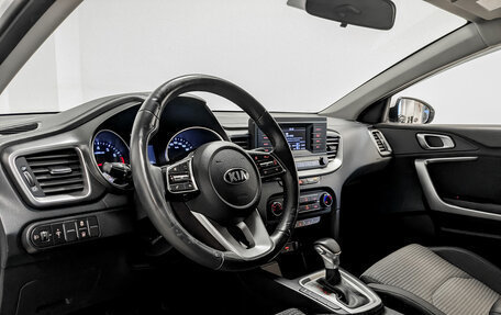 KIA cee'd III, 2021 год, 1 990 000 рублей, 17 фотография