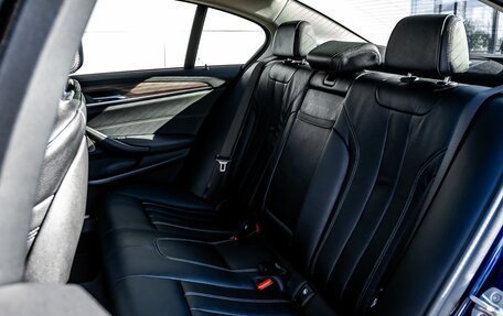 BMW 5 серия, 2018 год, 3 990 000 рублей, 20 фотография