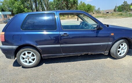 Volkswagen Golf III, 1992 год, 110 000 рублей, 2 фотография