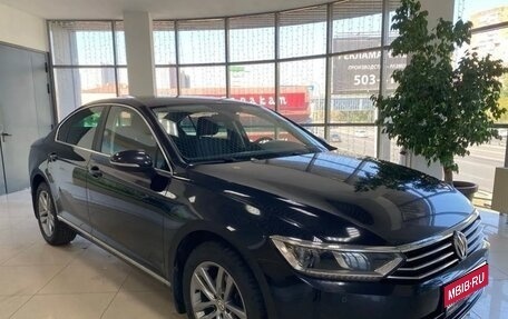 Volkswagen Passat B8 рестайлинг, 2017 год, 2 350 000 рублей, 1 фотография