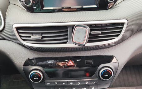 Hyundai Tucson III, 2019 год, 2 450 000 рублей, 17 фотография