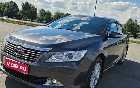 Toyota Camry, 2012 год, 1 850 000 рублей, 2 фотография