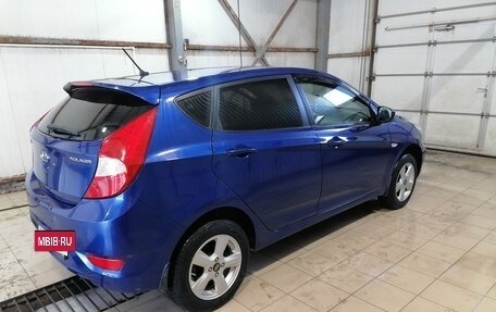Hyundai Solaris II рестайлинг, 2011 год, 870 000 рублей, 16 фотография
