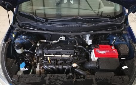 Hyundai Solaris II рестайлинг, 2011 год, 870 000 рублей, 20 фотография