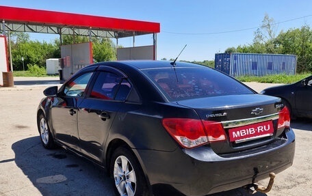 Chevrolet Cruze II, 2010 год, 475 000 рублей, 4 фотография