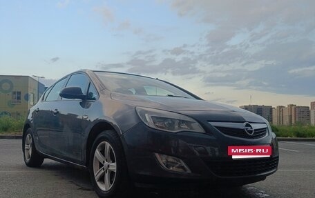 Opel Astra J, 2012 год, 615 000 рублей, 3 фотография