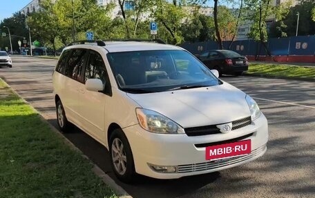 Toyota Sienna II рестайлинг, 2004 год, 1 150 000 рублей, 2 фотография