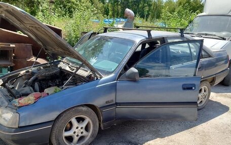 Opel Omega A, 1988 год, 85 000 рублей, 2 фотография