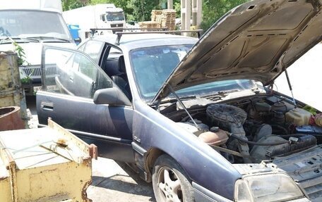 Opel Omega A, 1988 год, 85 000 рублей, 3 фотография