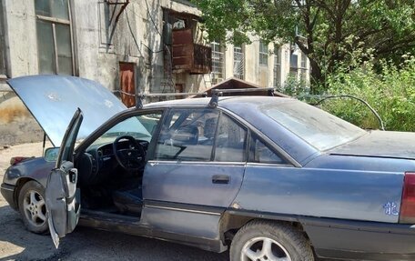 Opel Omega A, 1988 год, 85 000 рублей, 5 фотография