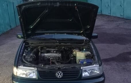 Volkswagen Passat B4, 1995 год, 450 000 рублей, 12 фотография