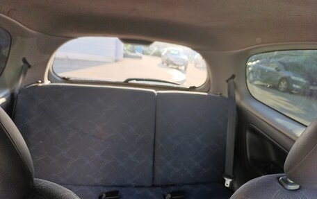 Toyota Vitz, 2002 год, 450 000 рублей, 8 фотография