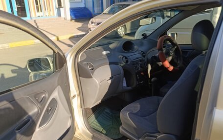 Toyota Vitz, 2002 год, 450 000 рублей, 4 фотография