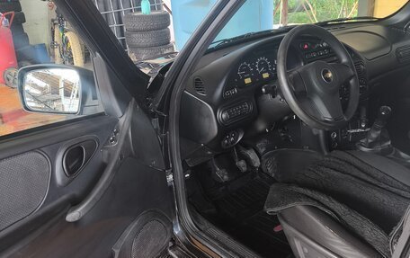 Chevrolet Niva I рестайлинг, 2018 год, 699 000 рублей, 4 фотография