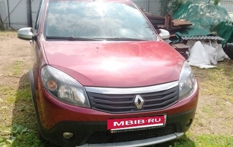 Renault Sandero I, 2013 год, 650 000 рублей, 3 фотография