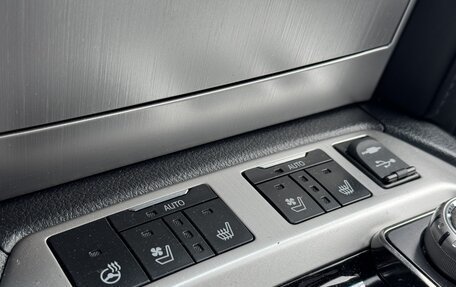 Toyota Land Cruiser 200, 2016 год, 4 899 990 рублей, 9 фотография