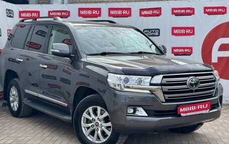 Toyota Land Cruiser 200, 2016 год, 4 899 990 рублей, 3 фотография