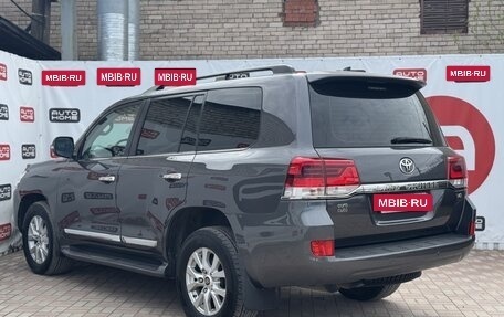 Toyota Land Cruiser 200, 2016 год, 4 899 990 рублей, 6 фотография