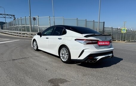 Toyota Camry, 2019 год, 2 900 000 рублей, 10 фотография