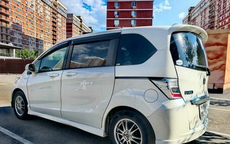 Honda Freed I, 2011 год, 1 060 000 рублей, 6 фотография