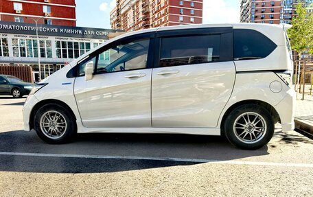 Honda Freed I, 2011 год, 1 060 000 рублей, 5 фотография
