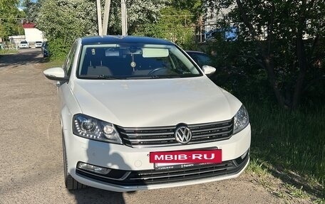 Volkswagen Passat B7, 2013 год, 1 350 000 рублей, 2 фотография