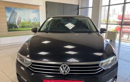 Volkswagen Passat B8 рестайлинг, 2017 год, 2 350 000 рублей, 2 фотография