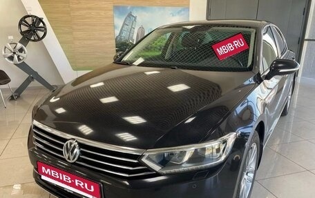 Volkswagen Passat B8 рестайлинг, 2017 год, 2 350 000 рублей, 3 фотография