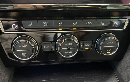 Volkswagen Passat B8 рестайлинг, 2017 год, 2 350 000 рублей, 13 фотография
