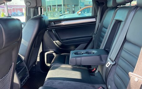 Volkswagen Touareg III, 2018 год, 4 950 000 рублей, 26 фотография